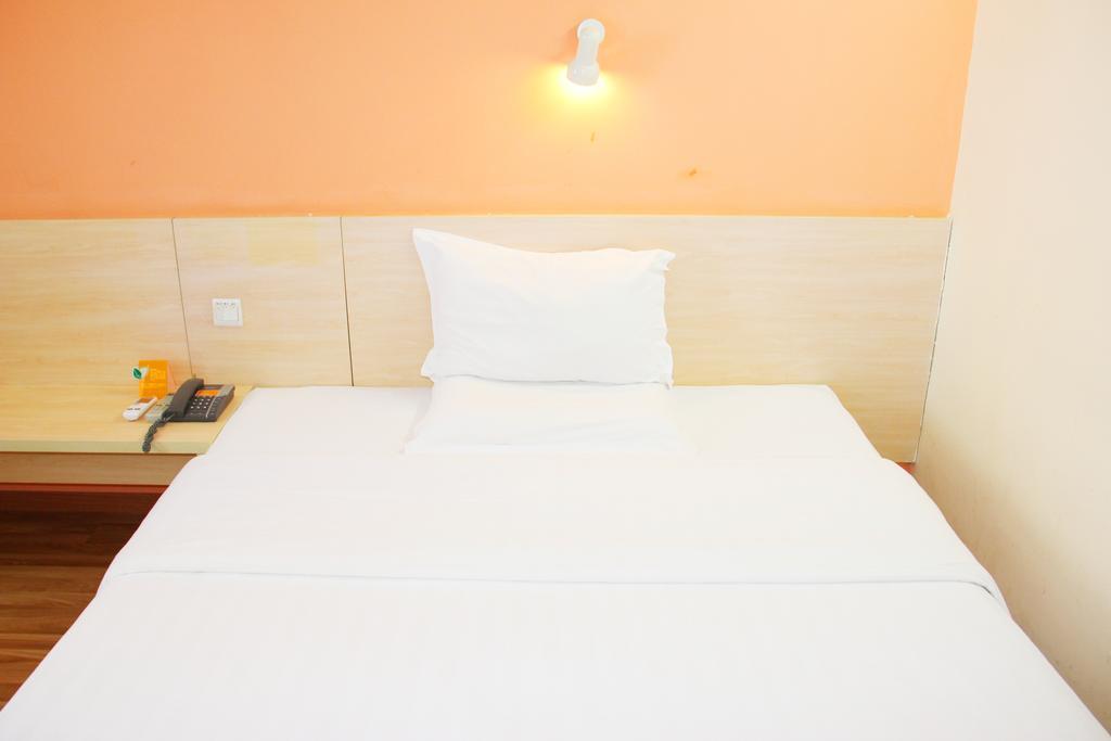 7Days Inn Dali Ancient Town Νταλί Εξωτερικό φωτογραφία